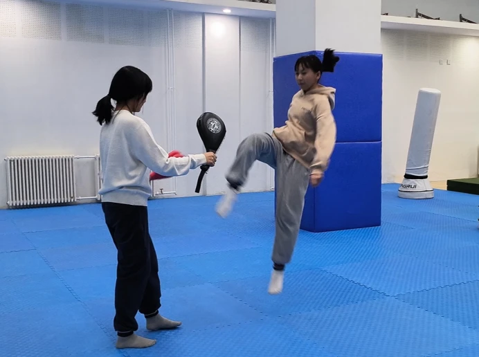 学生篮球队如何有效使用战术板_0